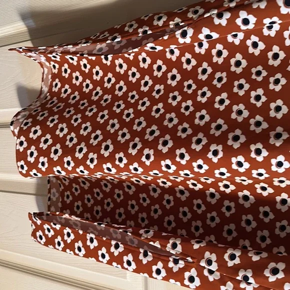 En Thread Dress - Picture 5 of 5